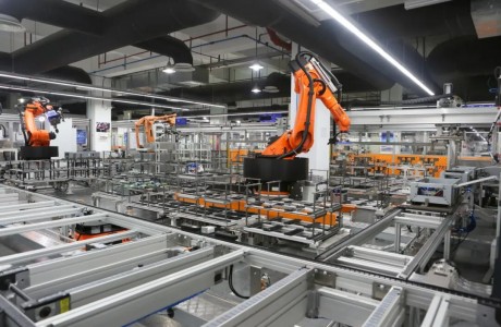 新時達“精耕小腦”,與大腦協(xié)同,加速具身智能垂直落地